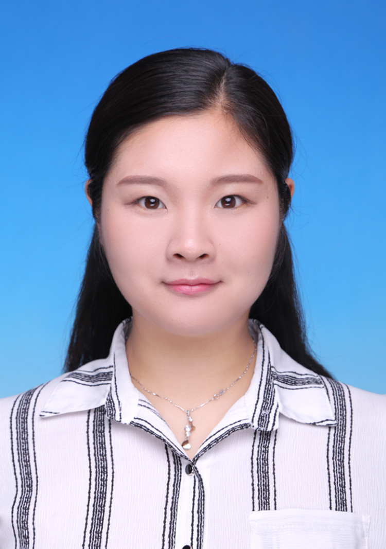 陆佳钰.jpg 陆佳钰.jpg